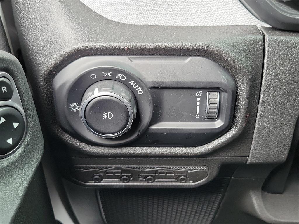 new 2025 Jeep Wrangler car, priced at $51,752