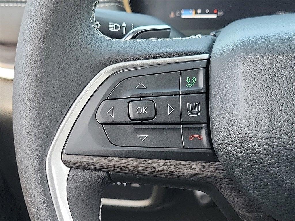 new 2025 Jeep Grand Cherokee car, priced at $50,180