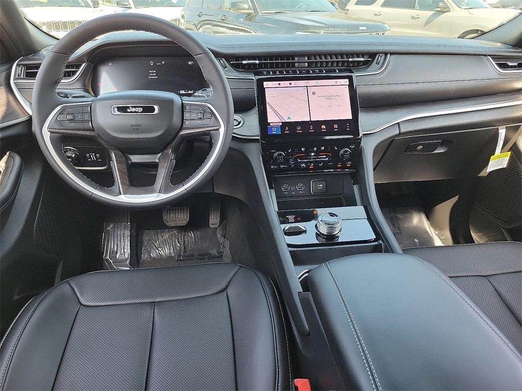 new 2025 Jeep Grand Cherokee car, priced at $51,180