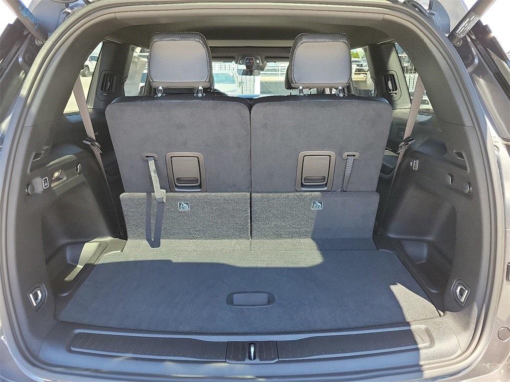 new 2025 Jeep Grand Cherokee L car, priced at $40,338