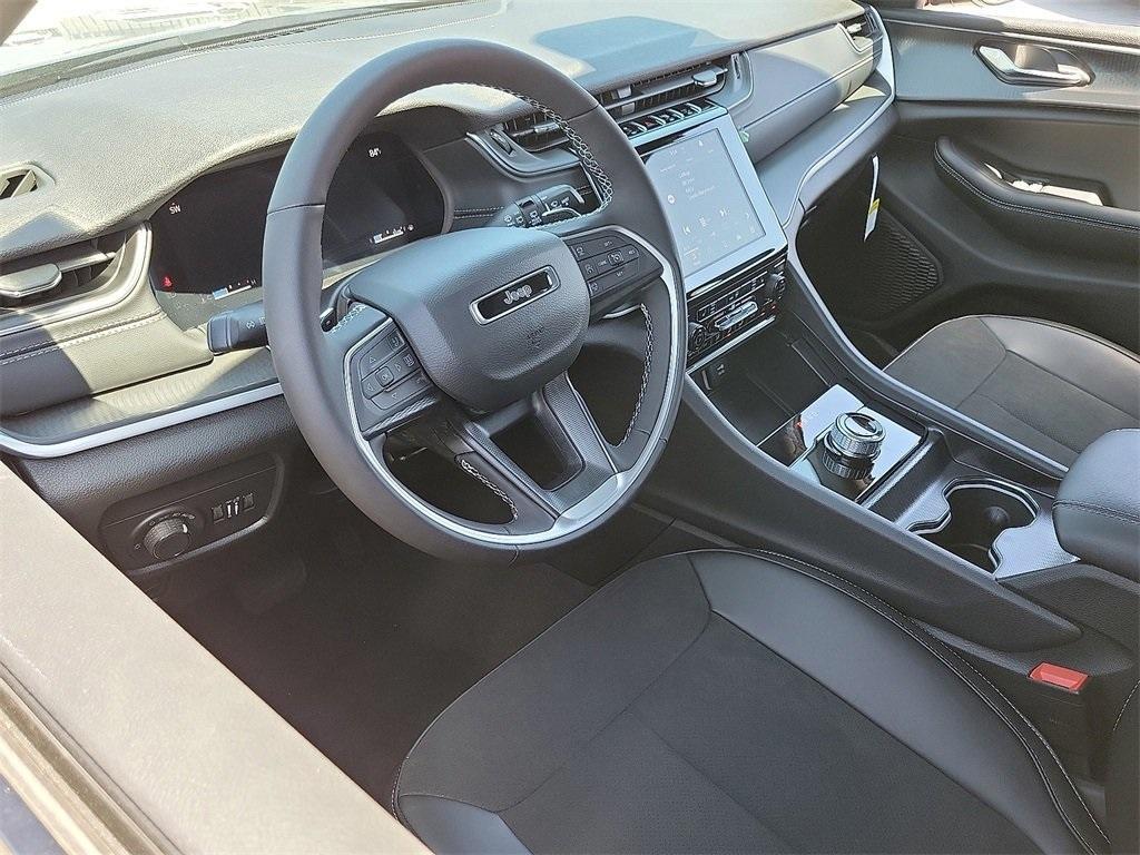 new 2025 Jeep Grand Cherokee L car, priced at $40,338