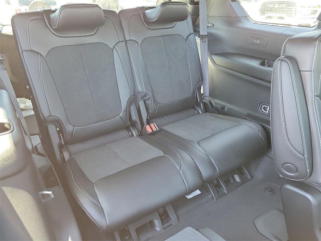 new 2025 Jeep Grand Cherokee L car, priced at $40,338