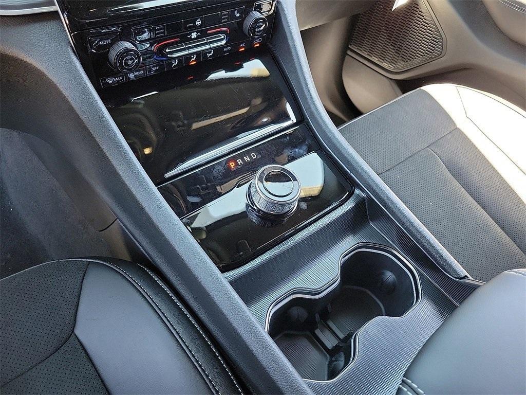 new 2025 Jeep Grand Cherokee L car, priced at $40,338