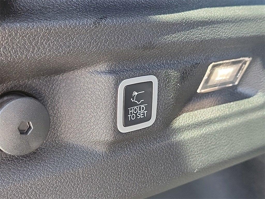 new 2025 Jeep Grand Cherokee L car, priced at $41,856