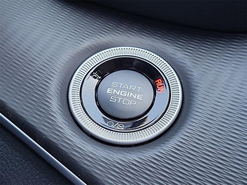 new 2025 Jeep Grand Cherokee L car, priced at $40,338