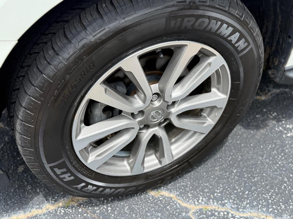 used 2015 Nissan Pathfinder car, priced at $10,900