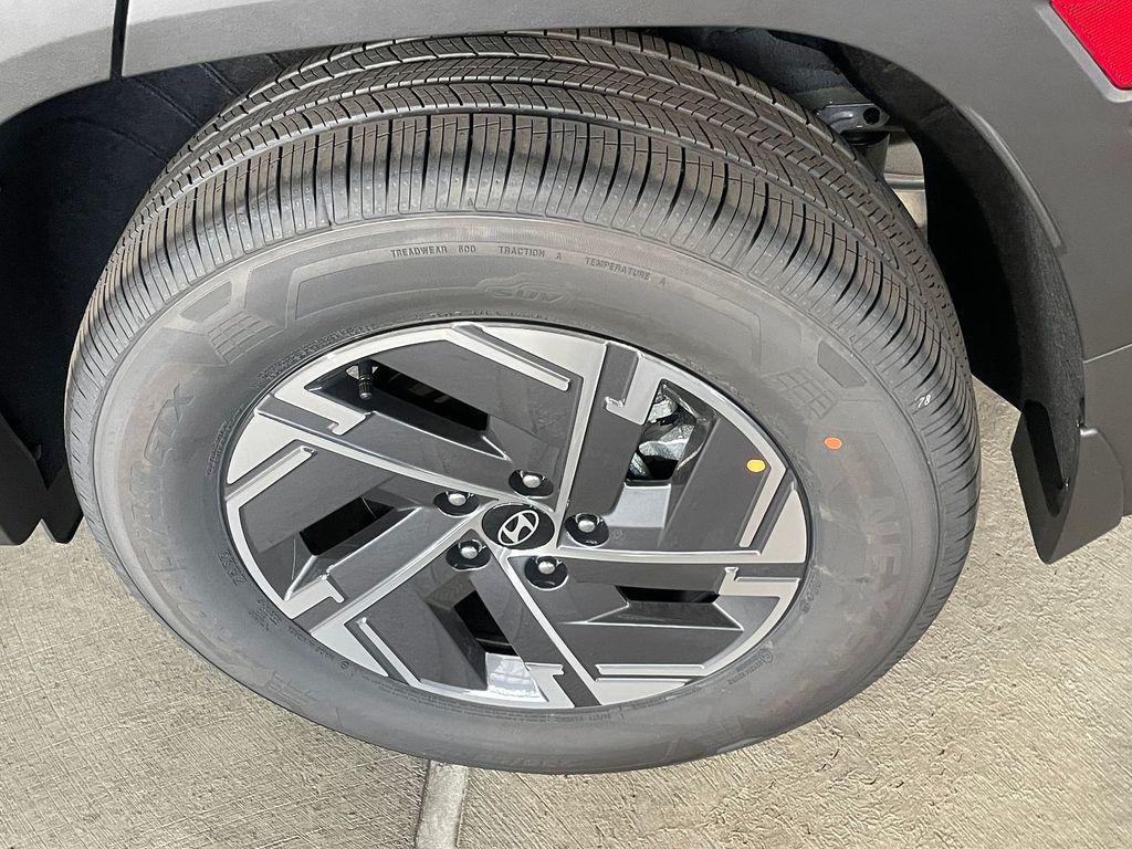 new 2026 Hyundai TUCSON Hybrid car, priced at $31,114