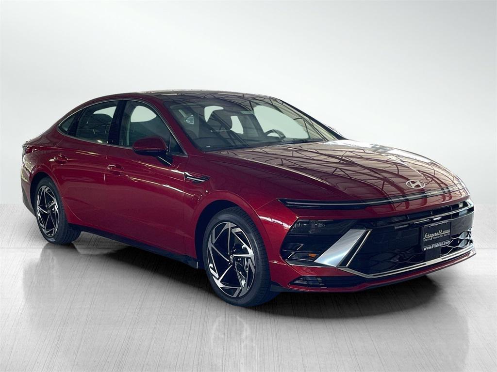 new 2025 Hyundai Sonata car, priced at $31,193