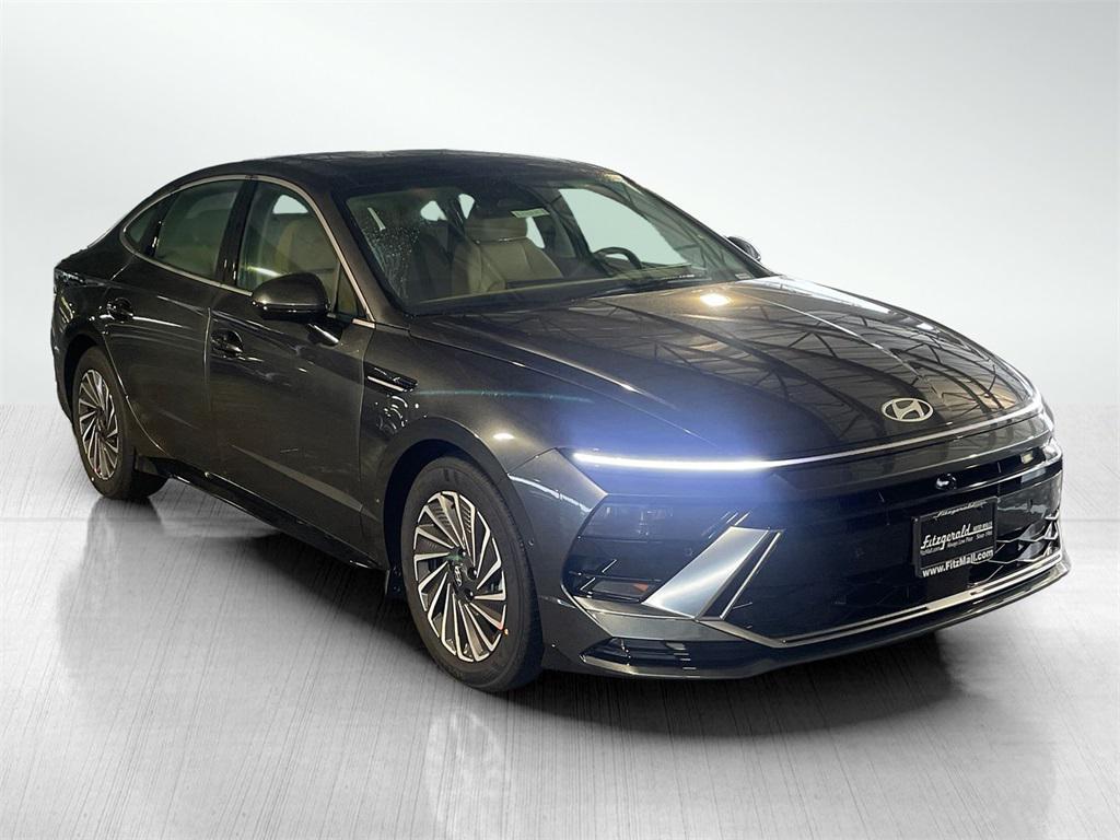 new 2026 Hyundai Sonata Hybrid car, priced at $38,436