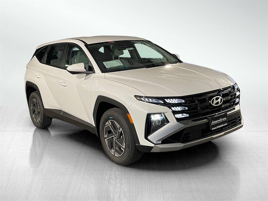 new 2026 Hyundai TUCSON Hybrid car, priced at $31,539