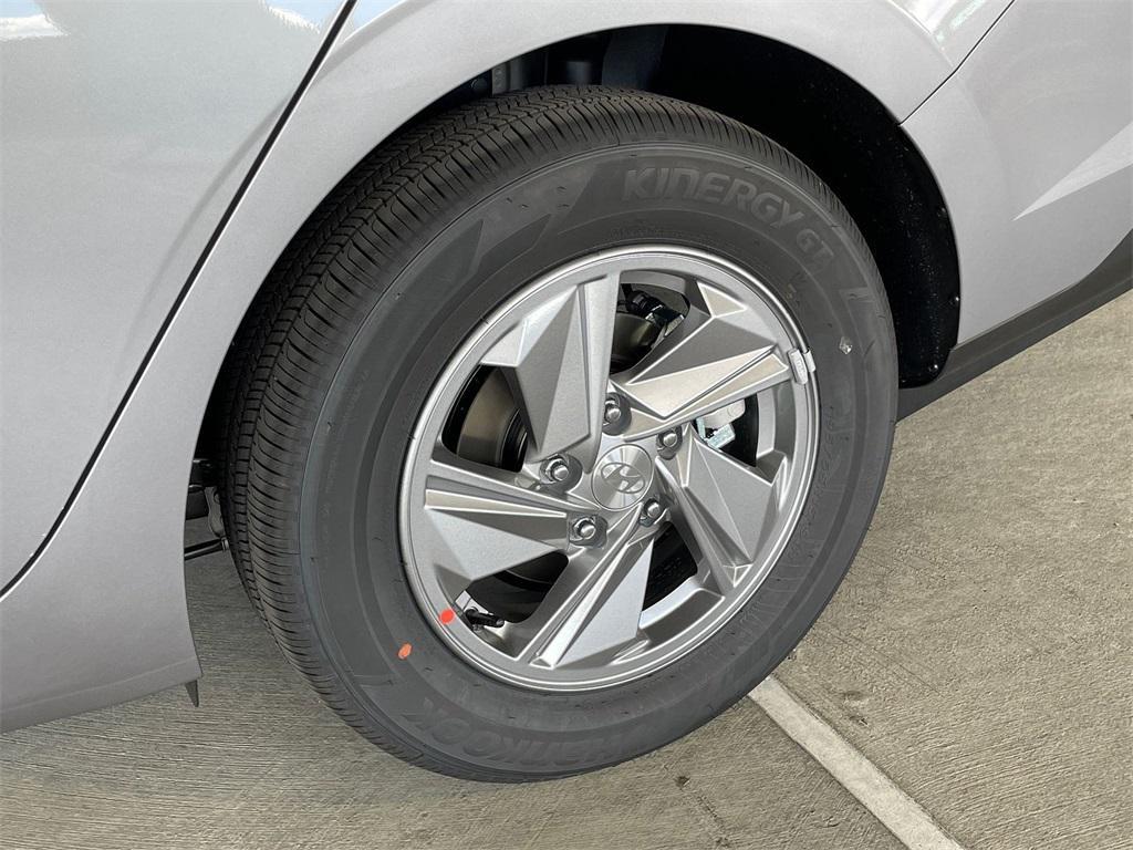 new 2025 Hyundai Elantra car, priced at $22,974