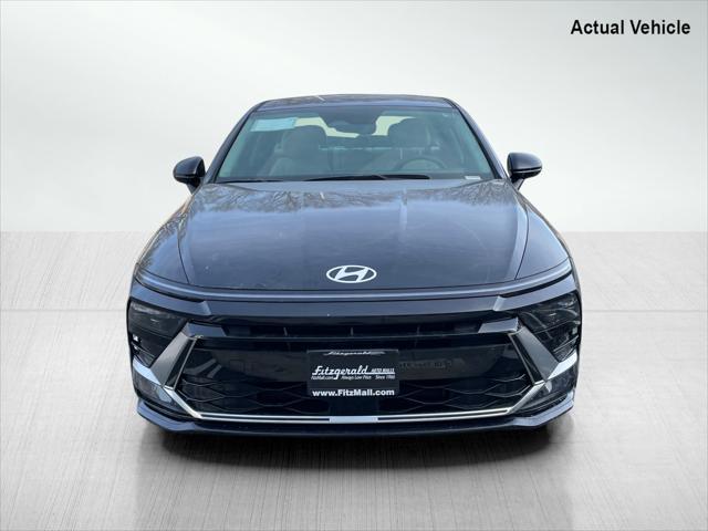 new 2025 Hyundai Sonata Hybrid car, priced at $32,354