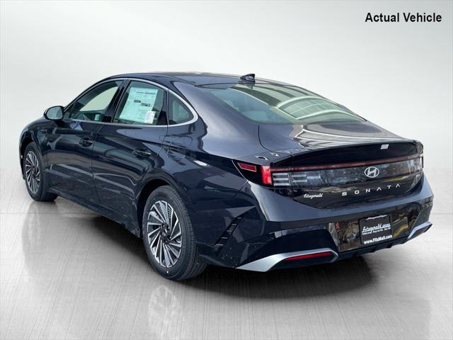 new 2025 Hyundai Sonata Hybrid car, priced at $31,354