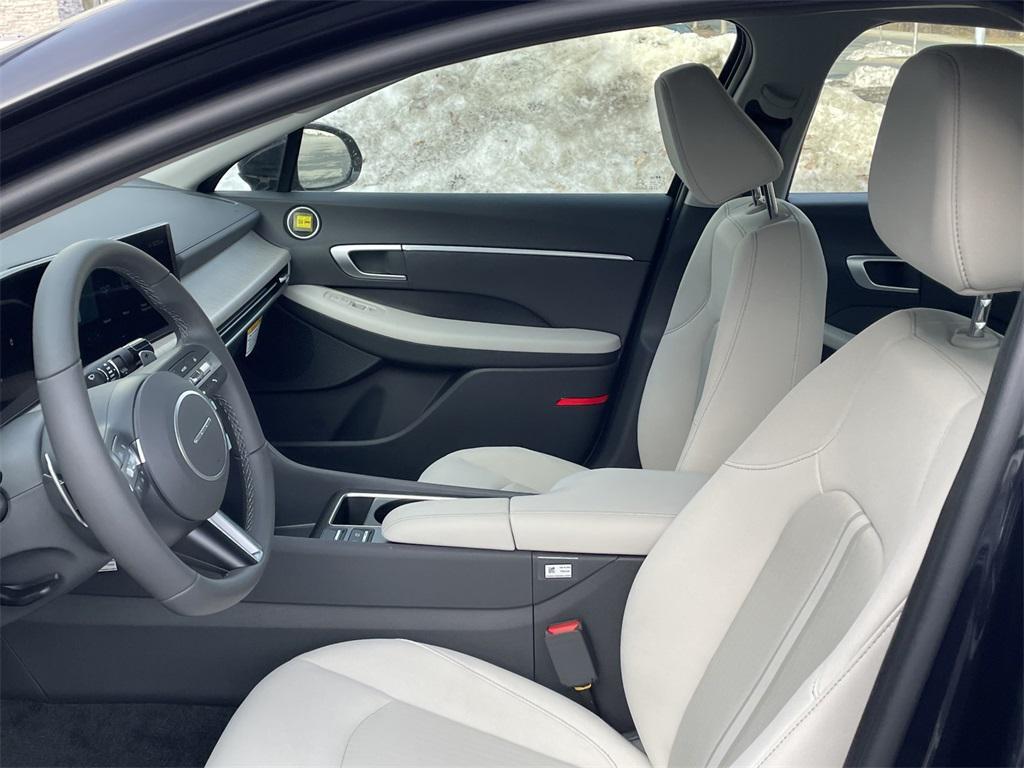 new 2025 Hyundai Sonata Hybrid car, priced at $30,354