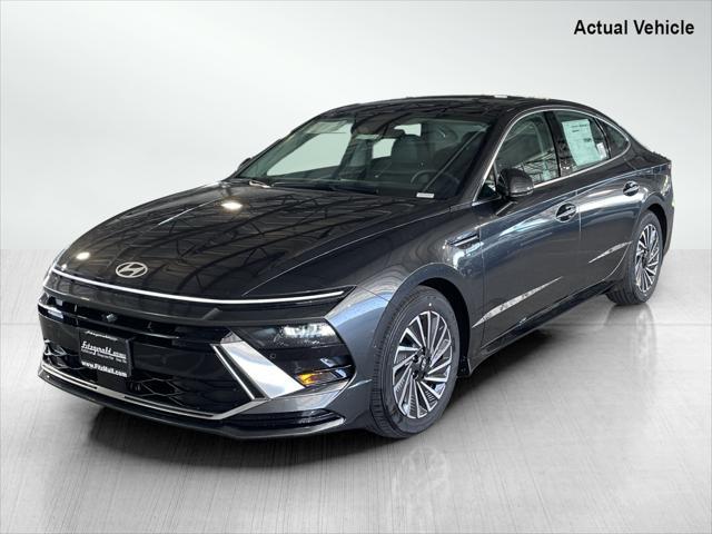 new 2025 Hyundai Sonata Hybrid car, priced at $38,446