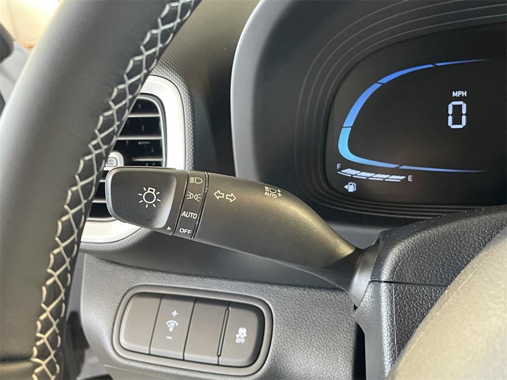 new 2025 Hyundai Venue car, priced at $24,222