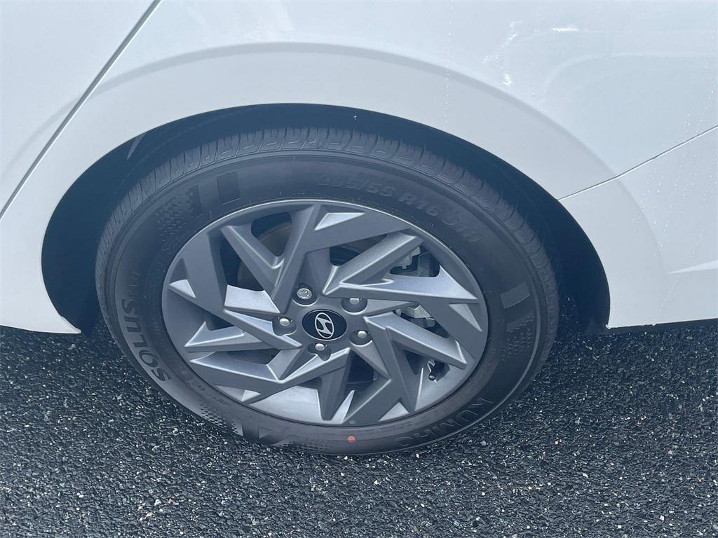 new 2025 Hyundai ELANTRA HEV car, priced at $24,425