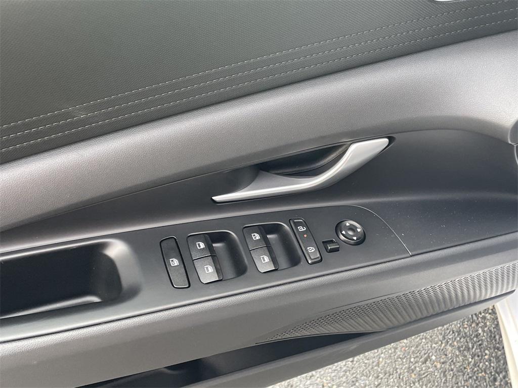 new 2025 Hyundai ELANTRA HEV car, priced at $24,425