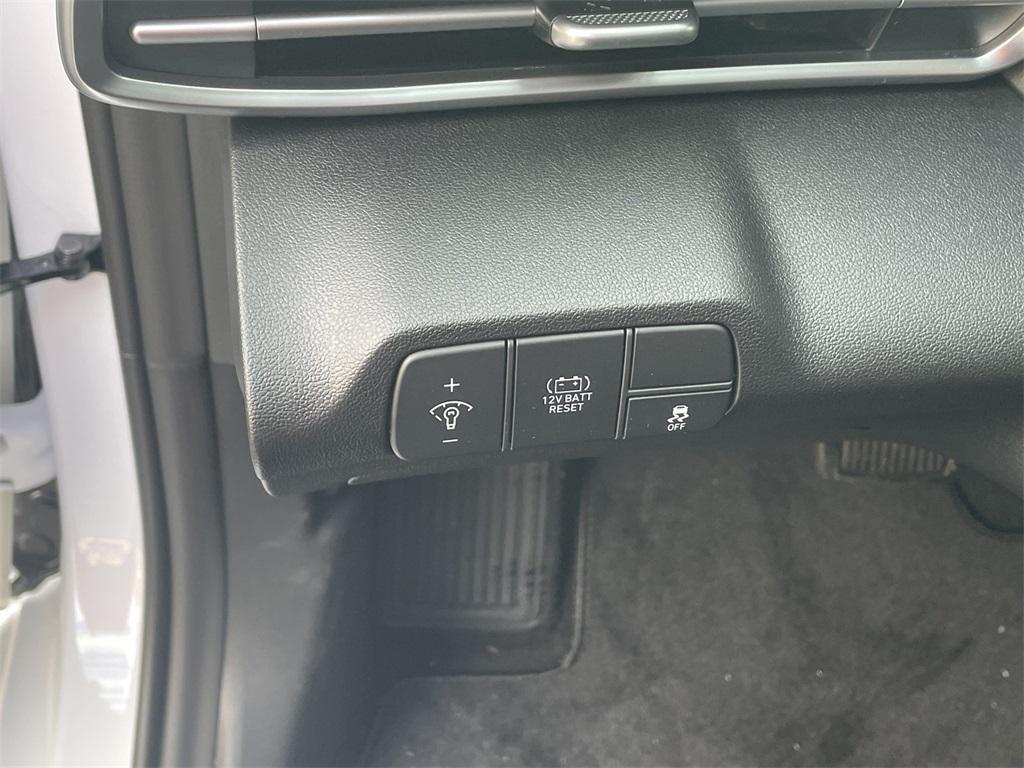 new 2025 Hyundai ELANTRA HEV car, priced at $24,425