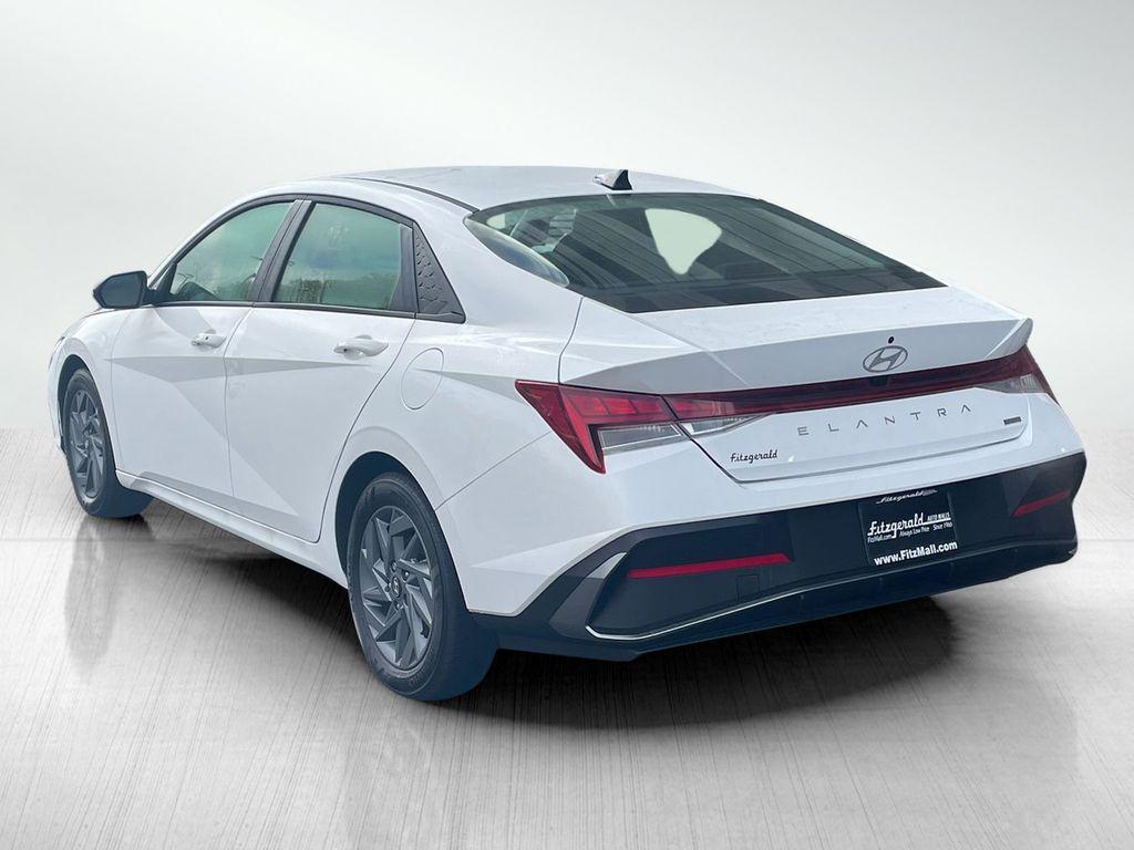 new 2025 Hyundai ELANTRA HEV car, priced at $23,425