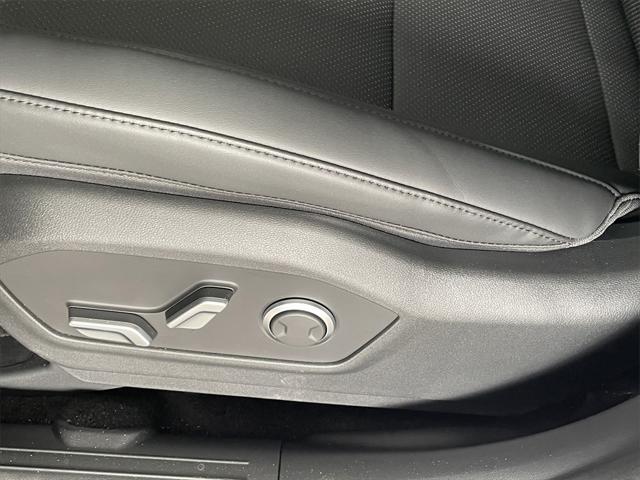 new 2025 Hyundai Santa Fe car, priced at $40,217