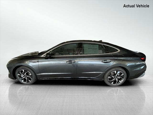 new 2025 Hyundai Sonata car, priced at $29,878