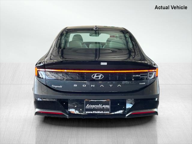 new 2025 Hyundai Sonata car, priced at $29,878