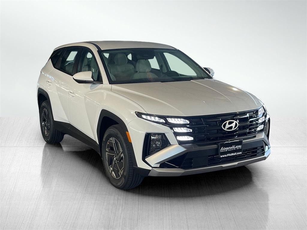 new 2026 Hyundai TUCSON Hybrid car, priced at $31,604