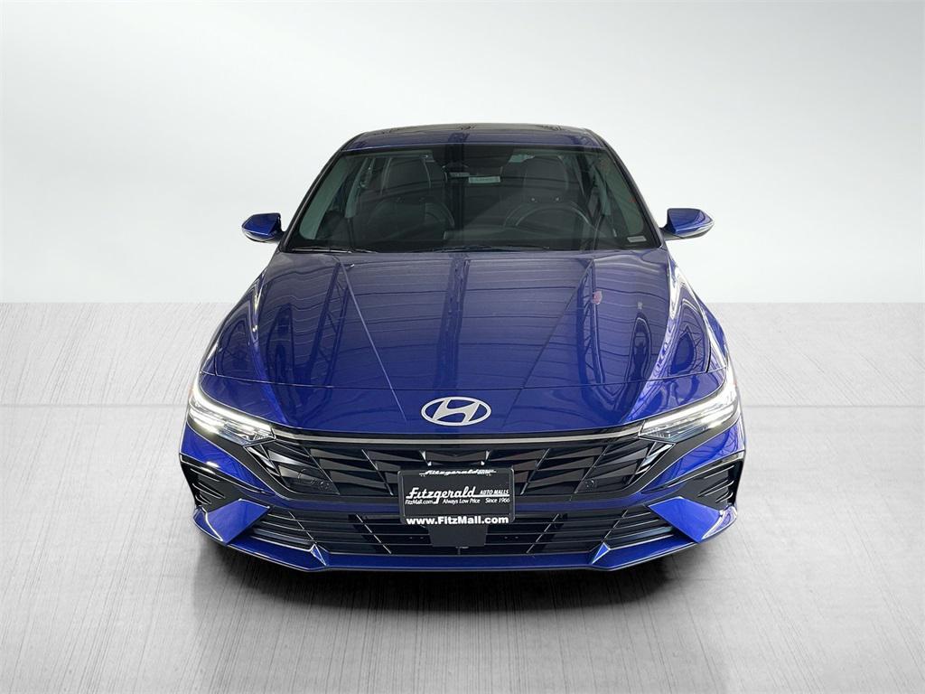 new 2025 Hyundai Elantra car, priced at $27,308