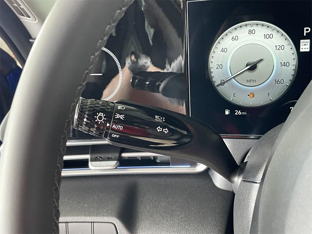 new 2025 Hyundai Elantra car, priced at $27,308