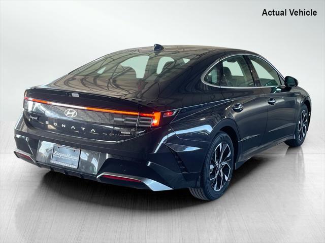 new 2025 Hyundai Sonata car, priced at $28,854