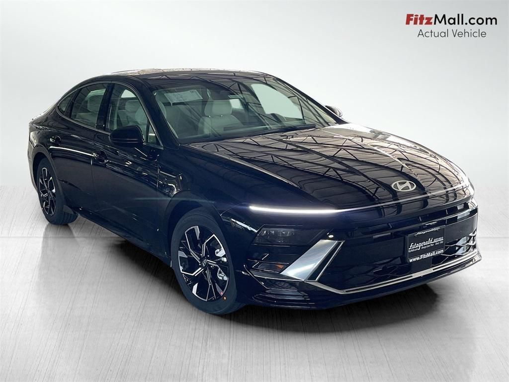 new 2025 Hyundai Sonata car, priced at $27,702