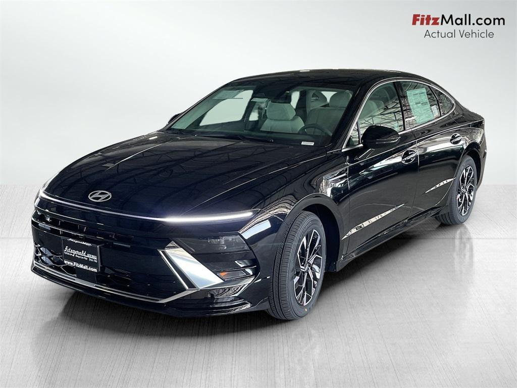 new 2025 Hyundai Sonata car, priced at $27,702