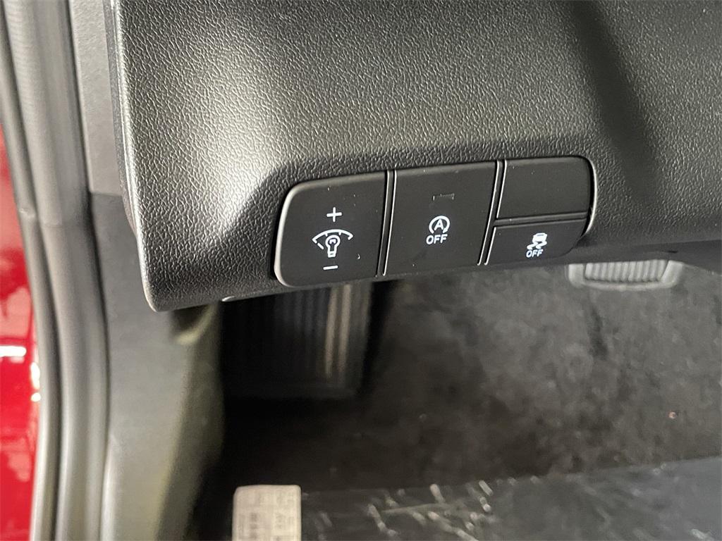 new 2025 Hyundai Elantra car, priced at $21,923