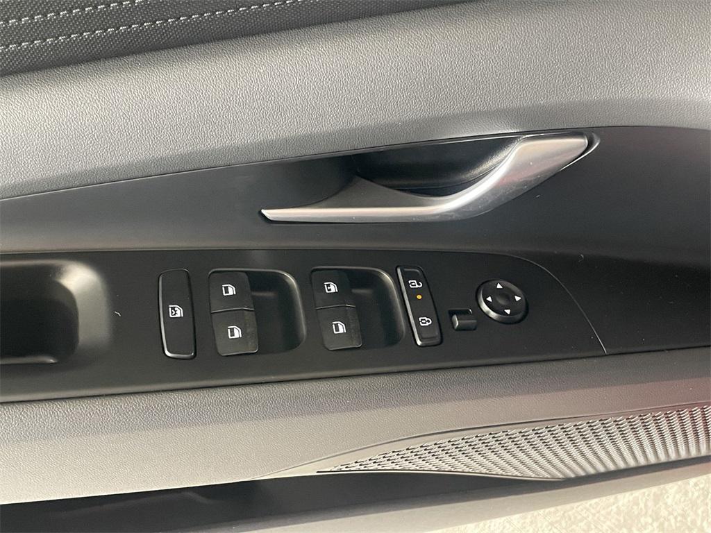 new 2025 Hyundai Elantra car, priced at $21,923