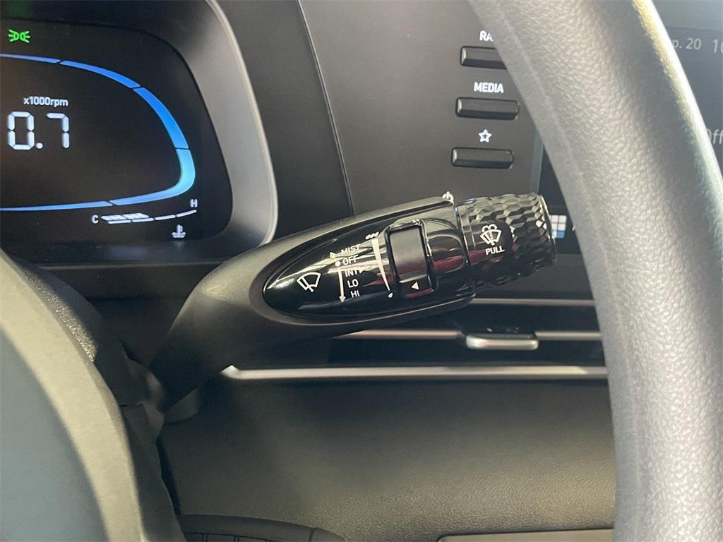 new 2025 Hyundai Elantra car, priced at $21,923