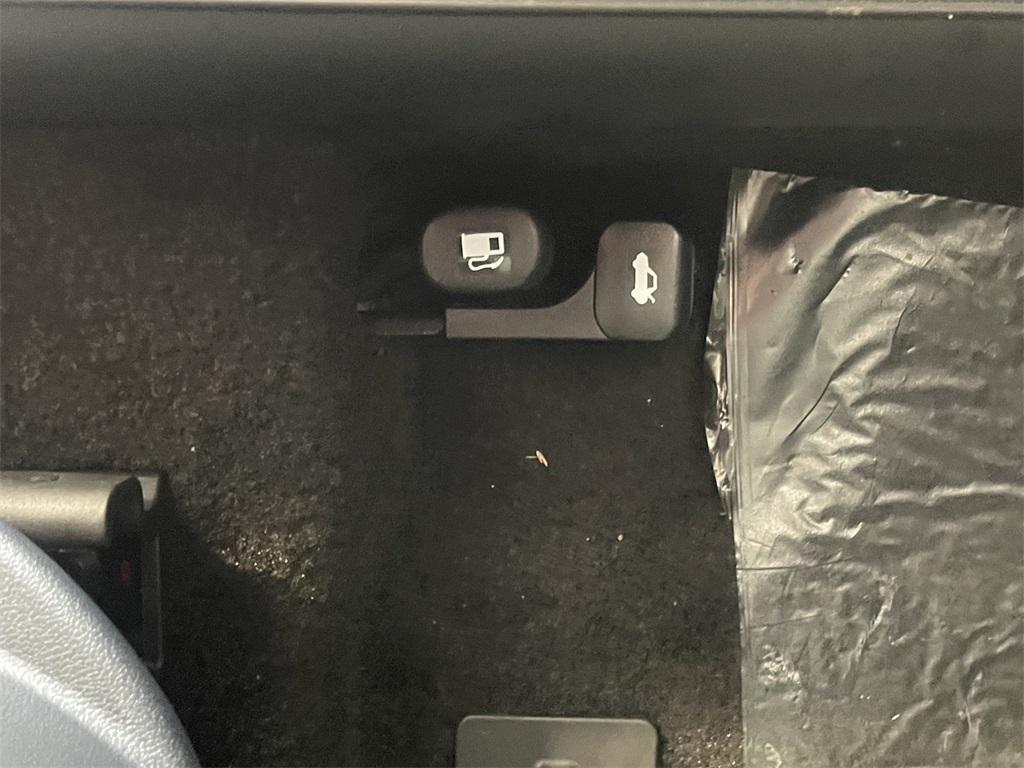 new 2025 Hyundai Elantra car, priced at $21,923