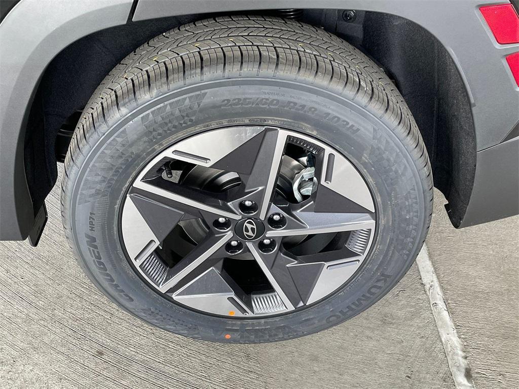 new 2025 Hyundai Tucson car, priced at $31,852