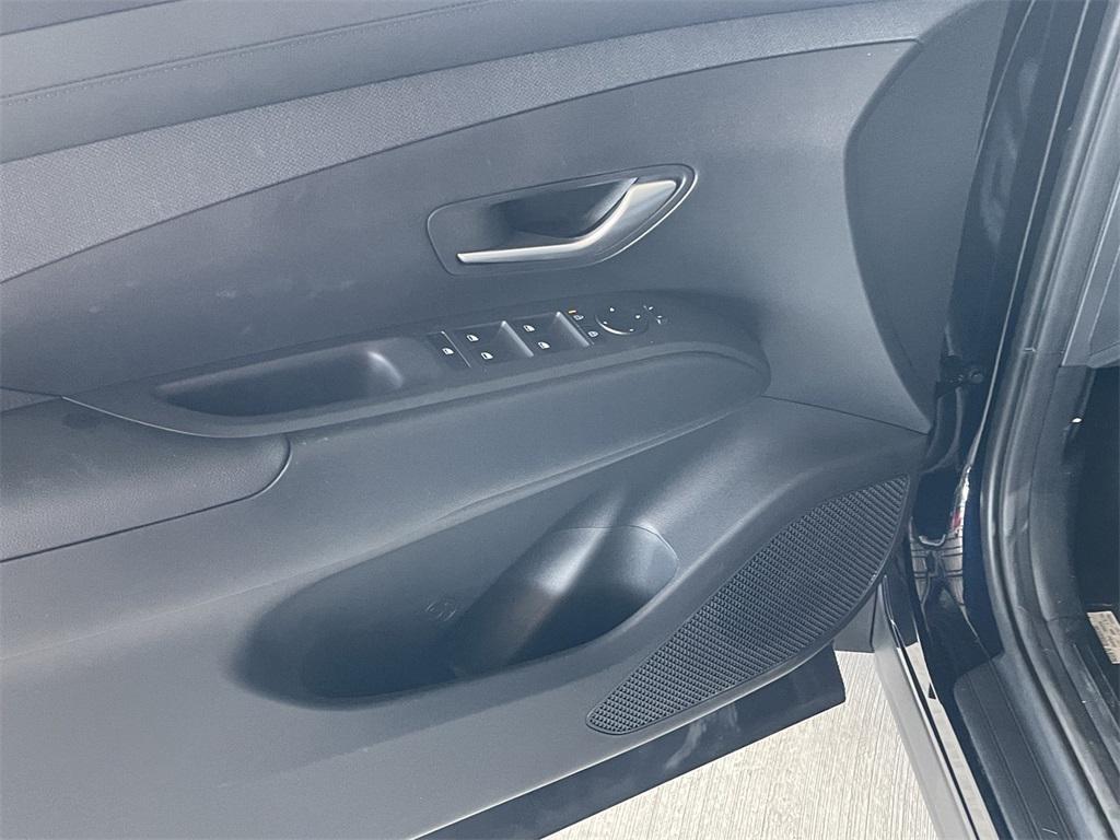 new 2025 Hyundai TUCSON Hybrid car, priced at $36,101