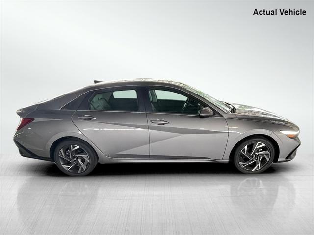 new 2025 Hyundai Elantra car, priced at $26,552