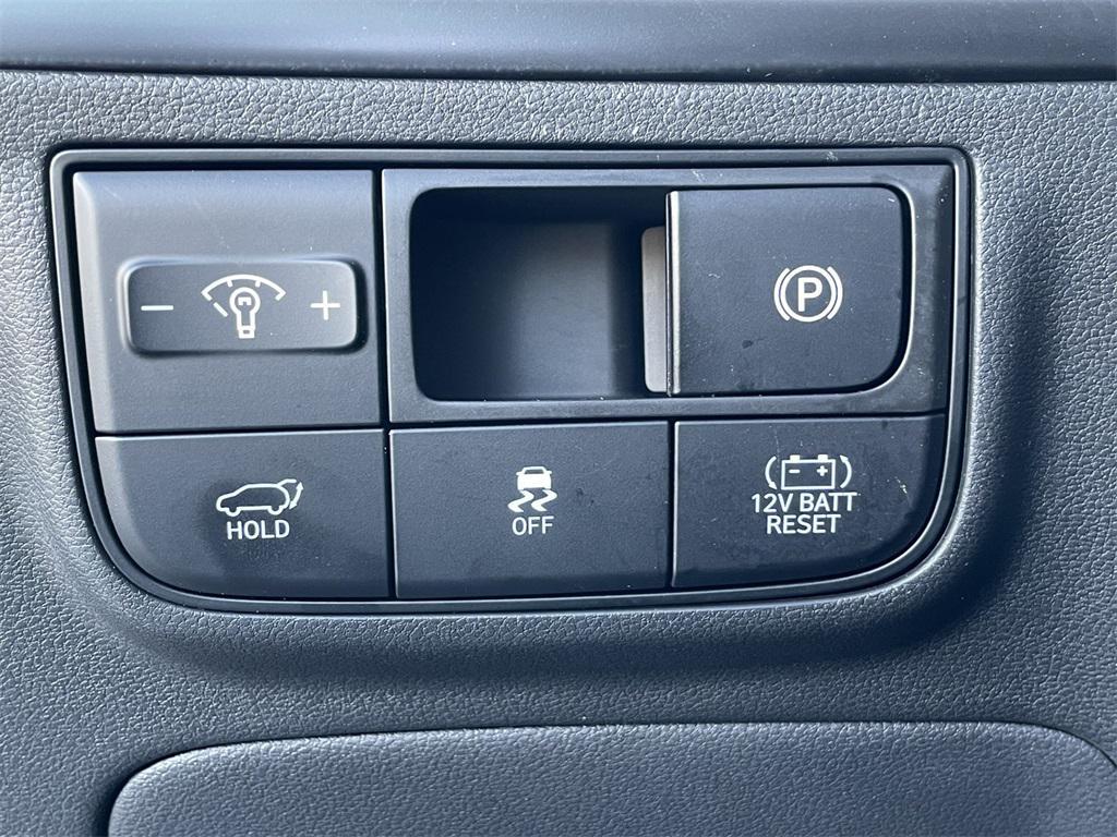 used 2025 Hyundai TUCSON Hybrid car, priced at $32,588