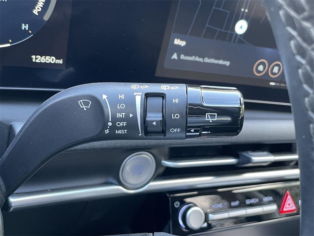 used 2025 Hyundai TUCSON Hybrid car, priced at $32,588