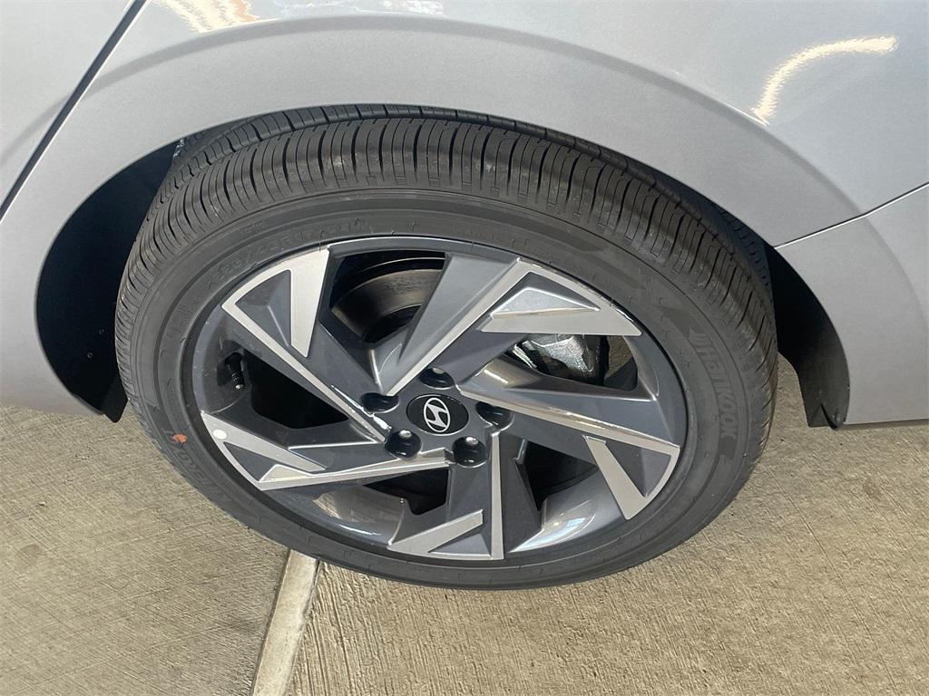 new 2025 Hyundai Elantra car, priced at $24,586