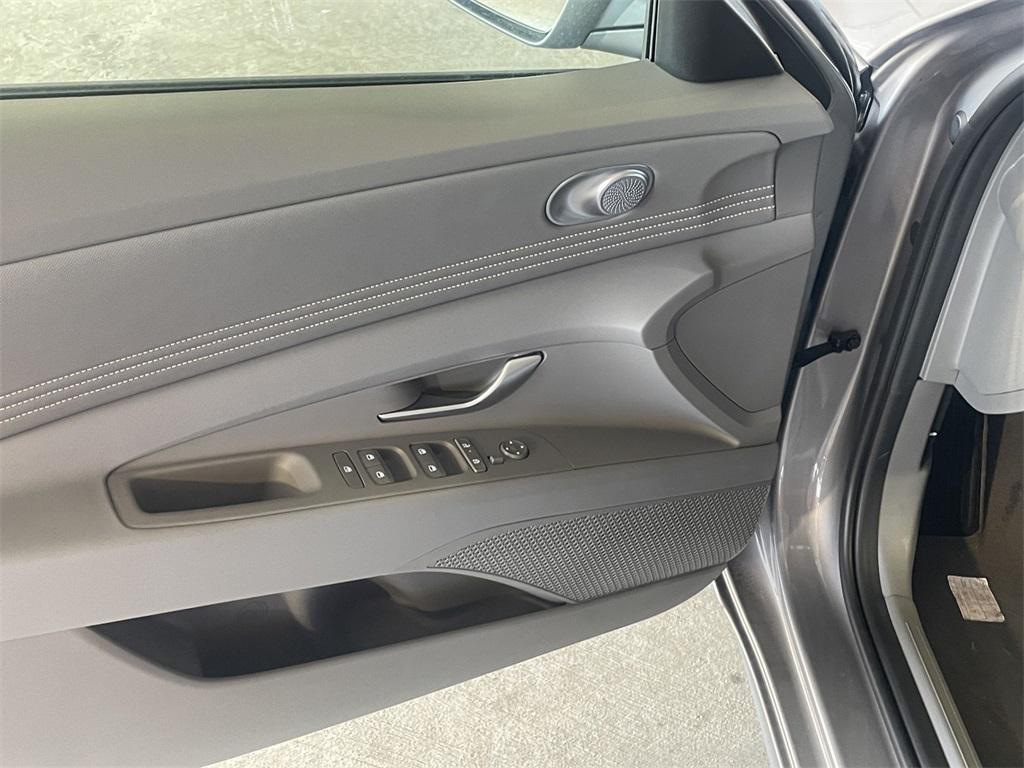 new 2025 Hyundai Elantra car, priced at $24,586