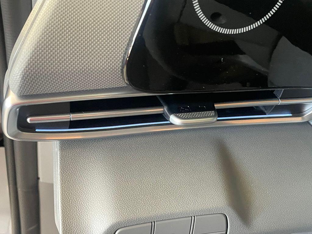 new 2025 Hyundai Elantra car, priced at $23,336