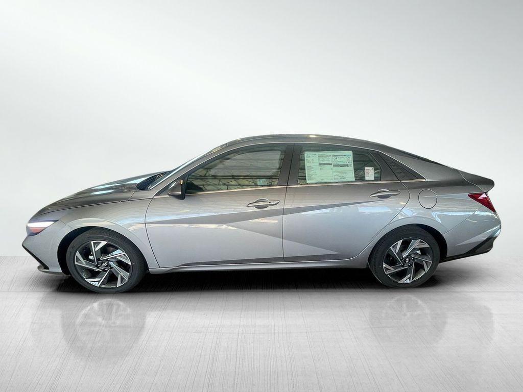 new 2025 Hyundai Elantra car, priced at $23,336