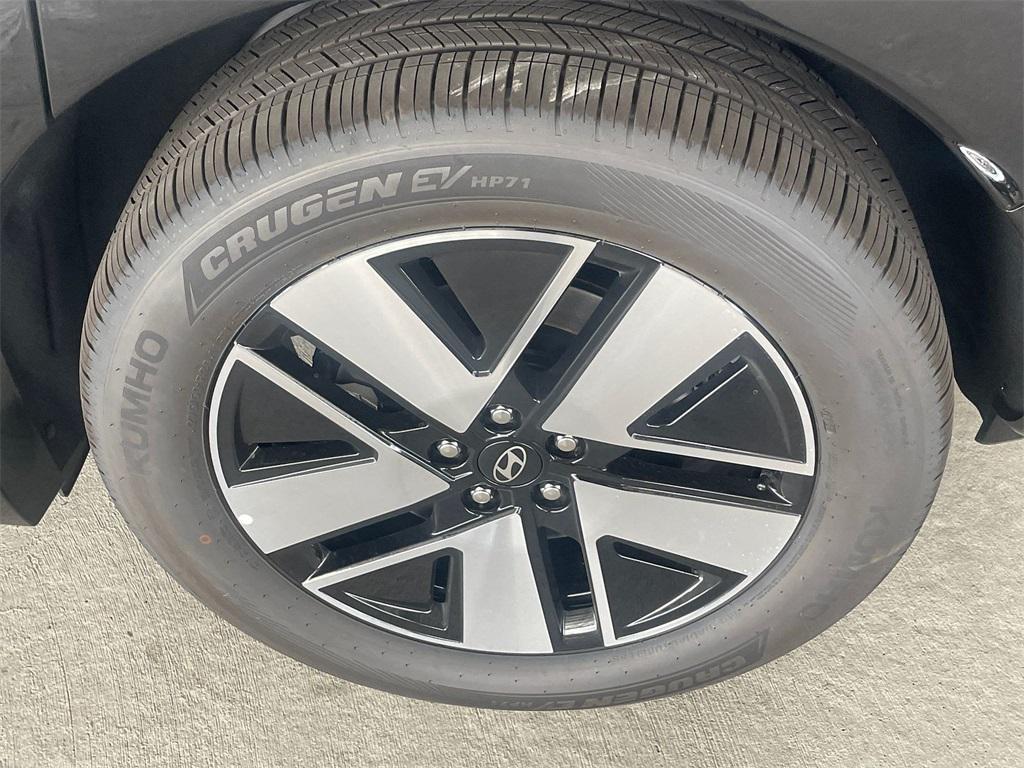 new 2026 Hyundai IONIQ 9 car, priced at $64,038