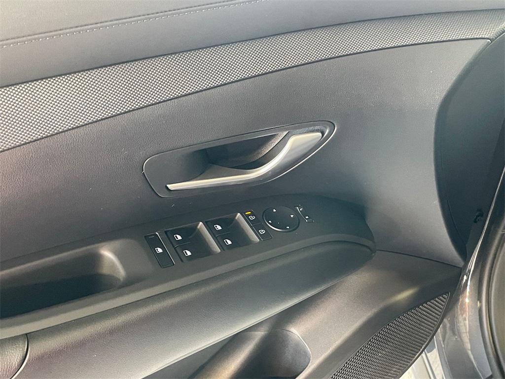 new 2026 Hyundai TUCSON Hybrid car, priced at $31,050