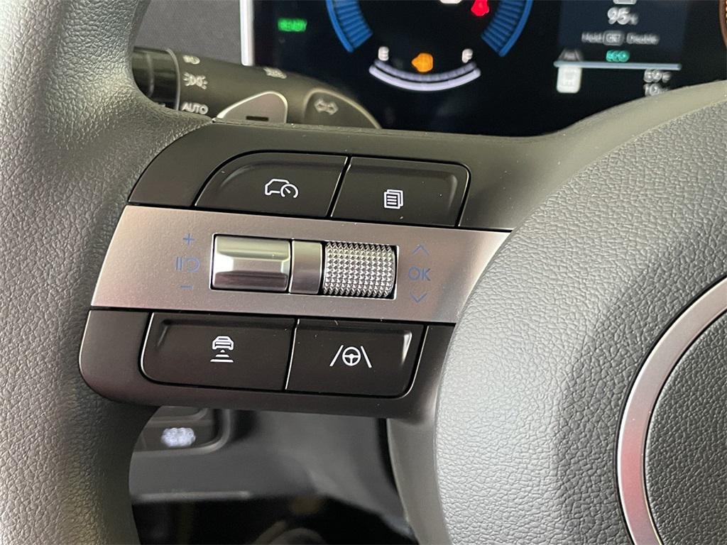 new 2026 Hyundai TUCSON Hybrid car, priced at $31,050