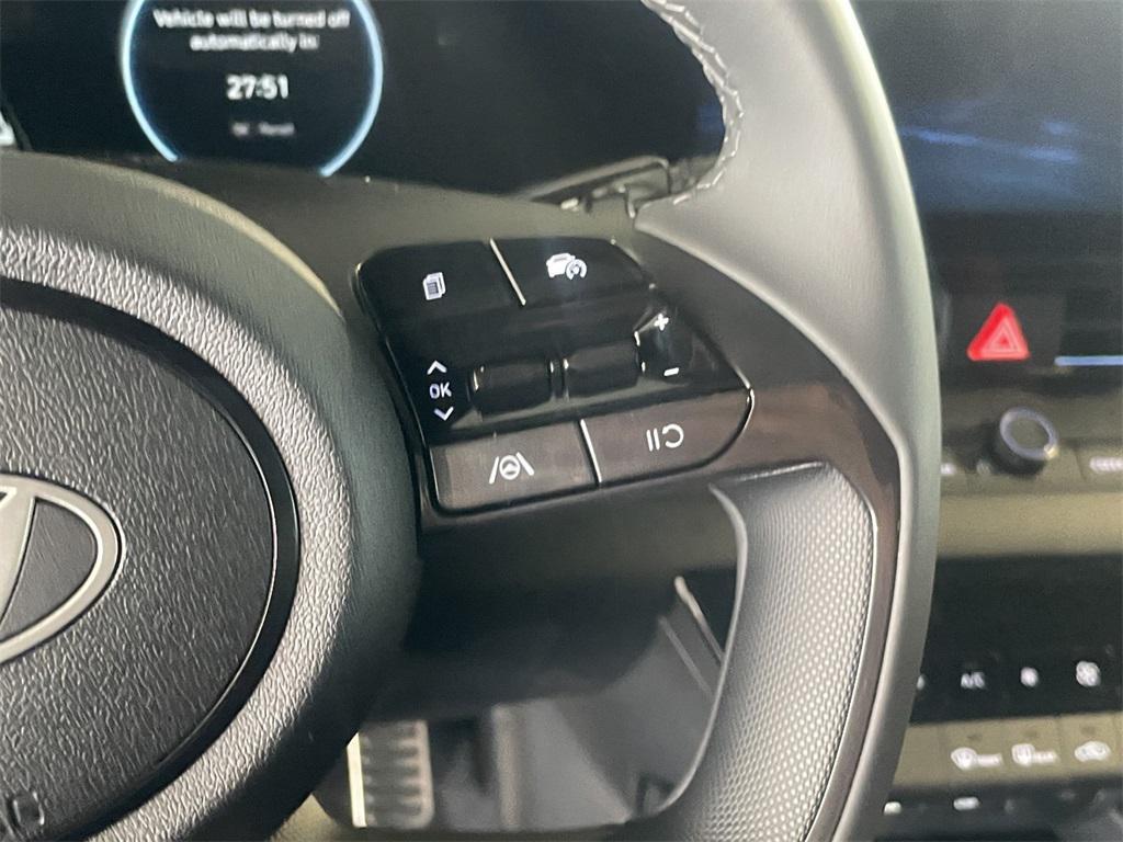 new 2025 Hyundai Elantra car, priced at $26,279